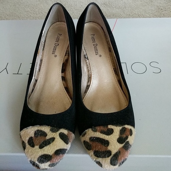 pierre dumas leopard wedges